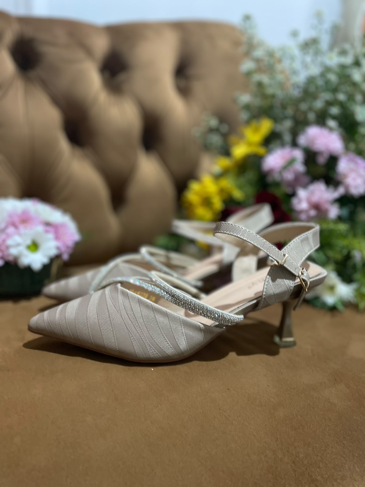 Heels GN32 Beige
