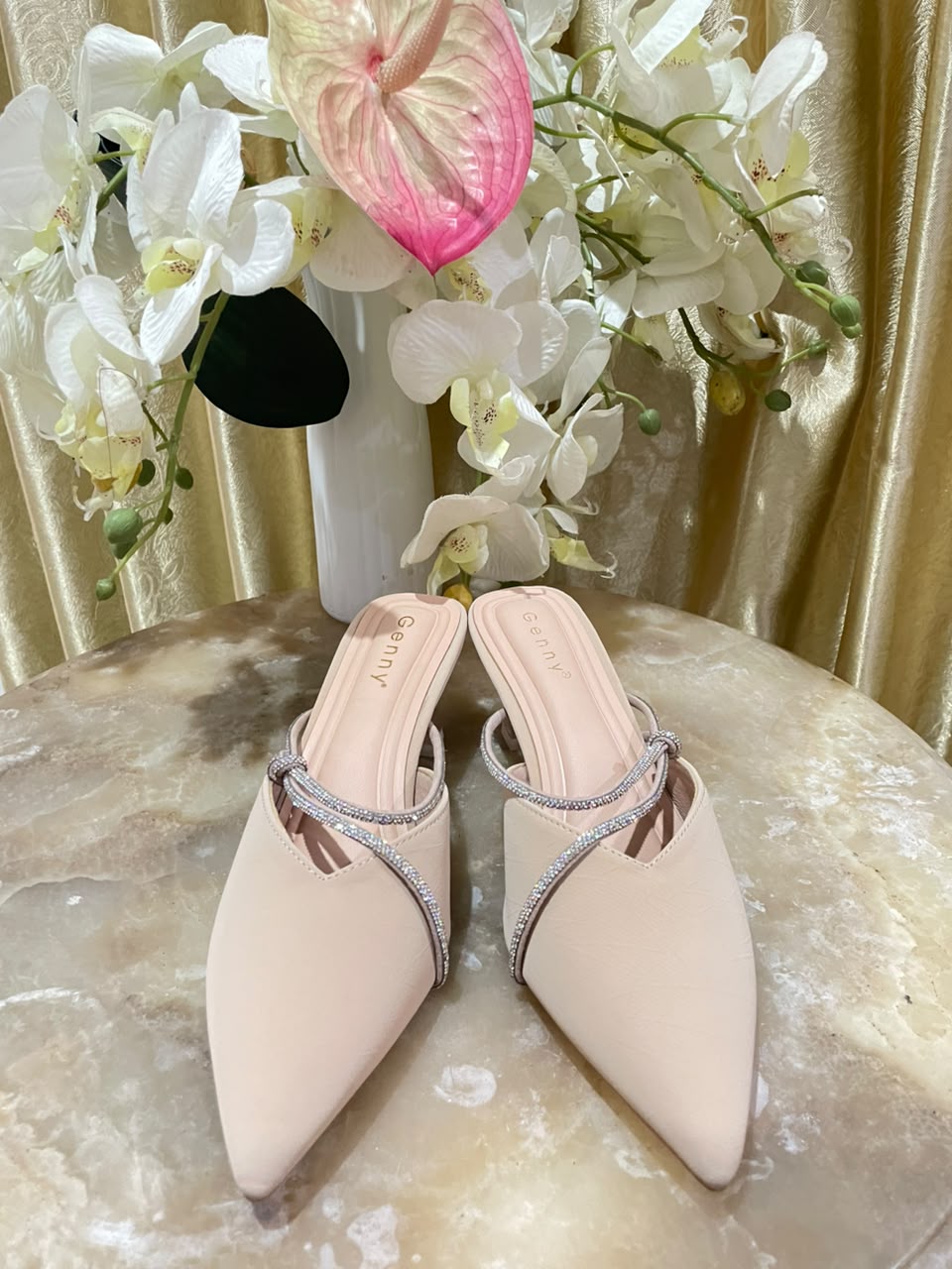 Heels GN39 Cream Slip On