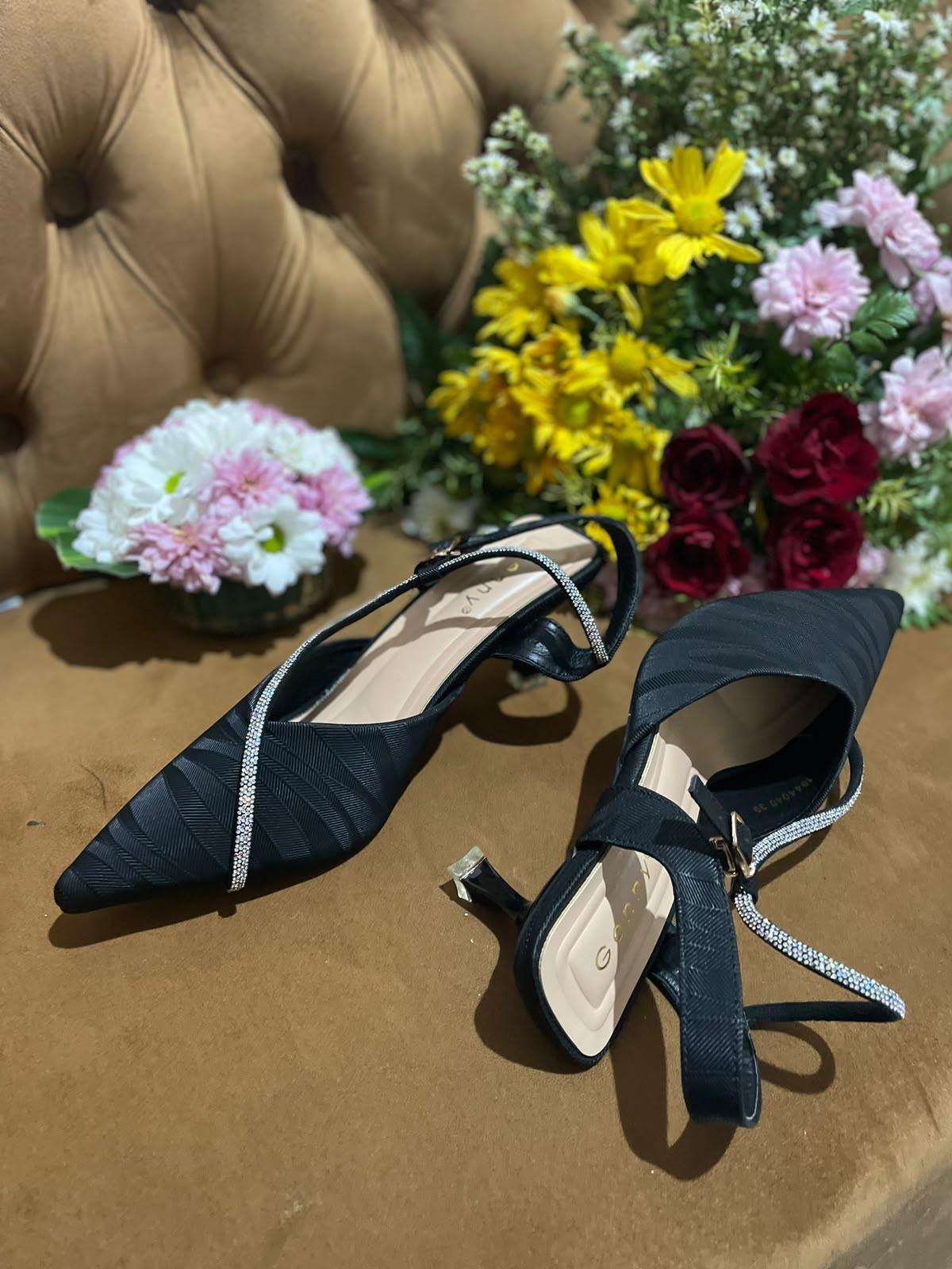 Heels GN31 Black