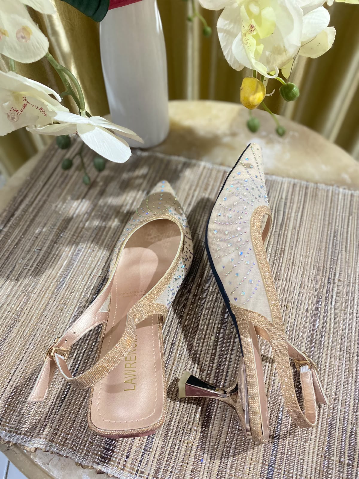 Heels LWRN 21 Gold Blink Kotak