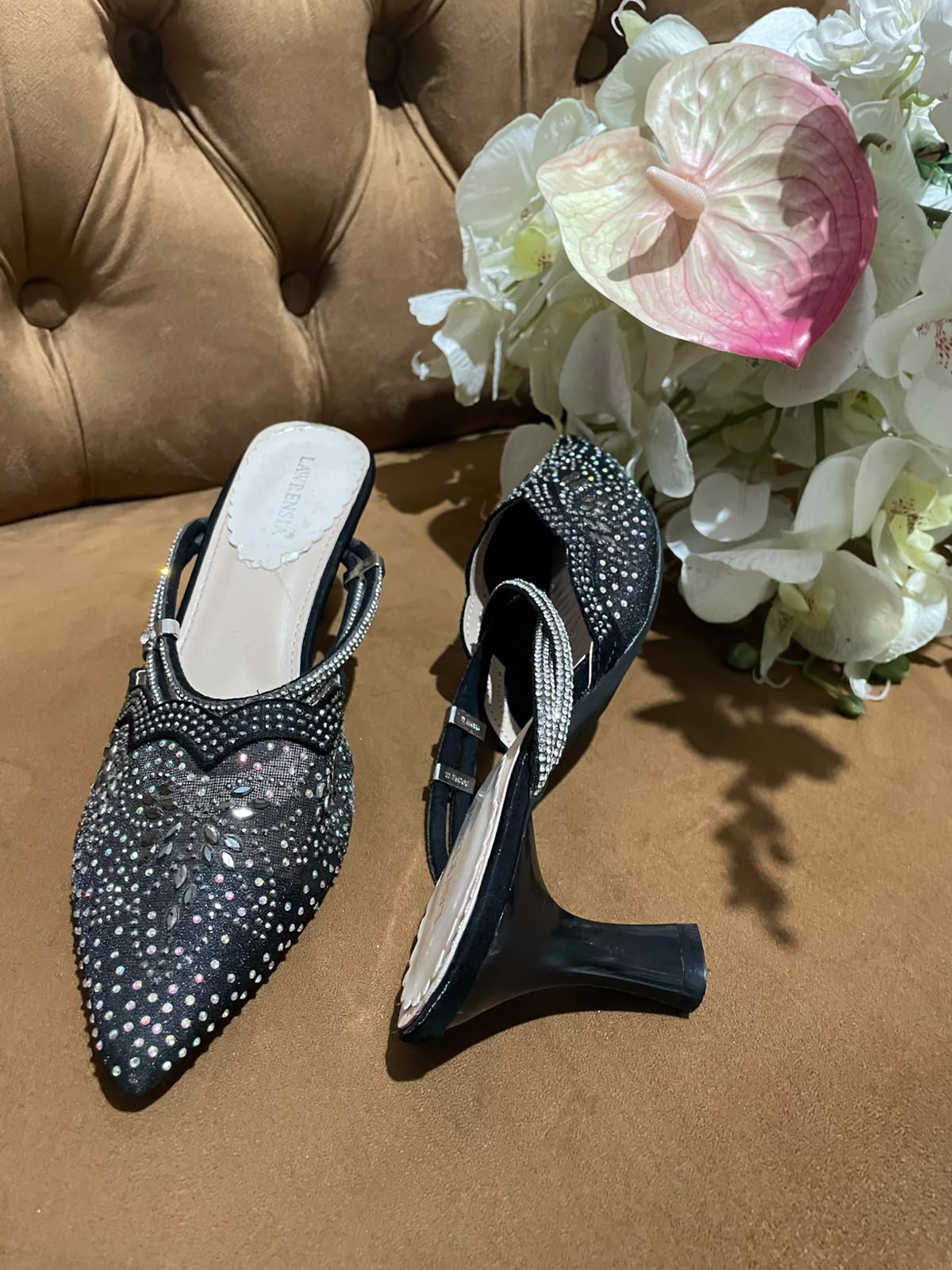 Heels LWRN 11 Black Slip On