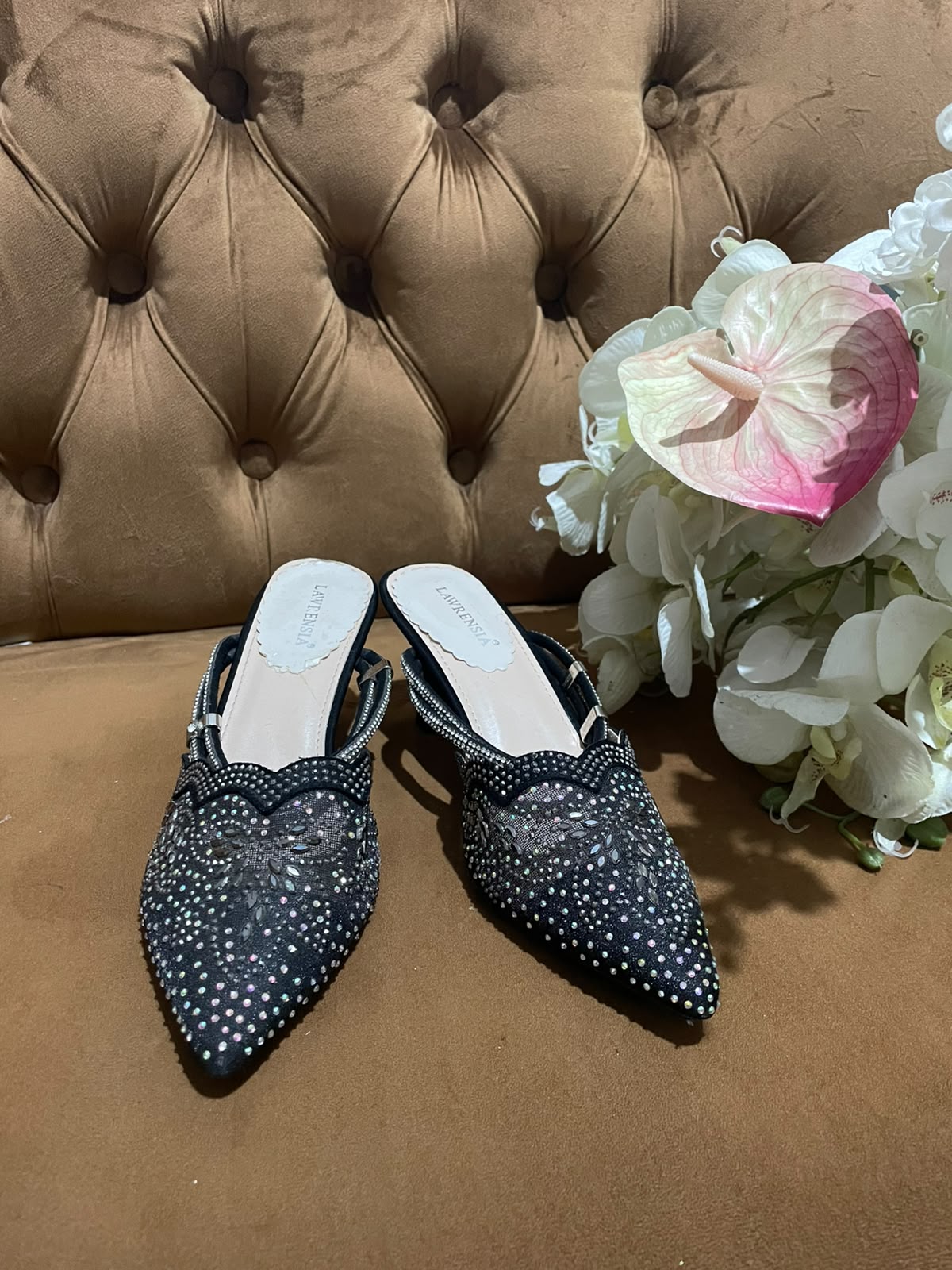 Heels LWRN 11 Black Slip On