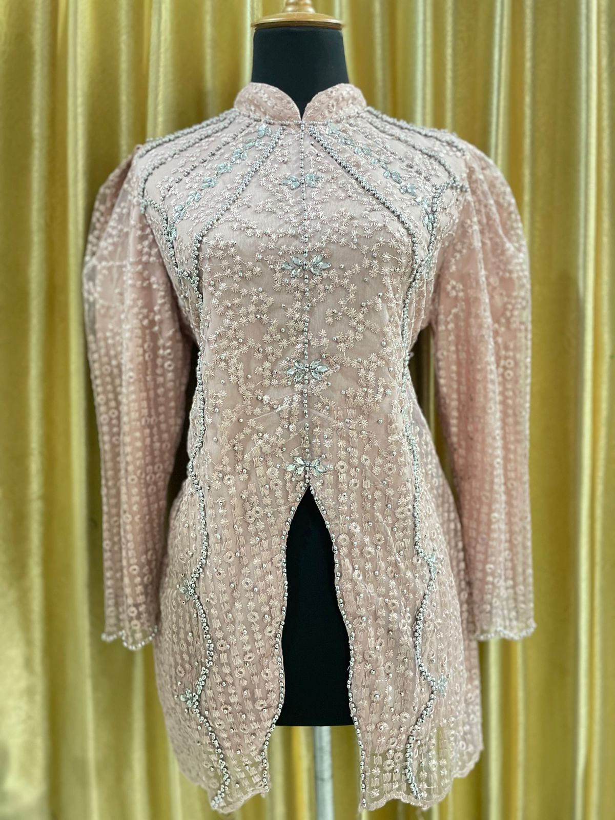 Kebaya Dusty Pink Brokat Payet