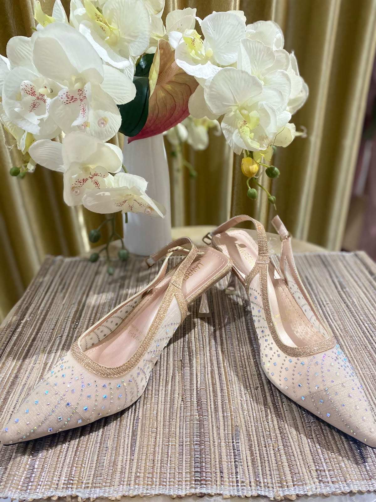 Heels LWRN 21 Gold Blink Kotak