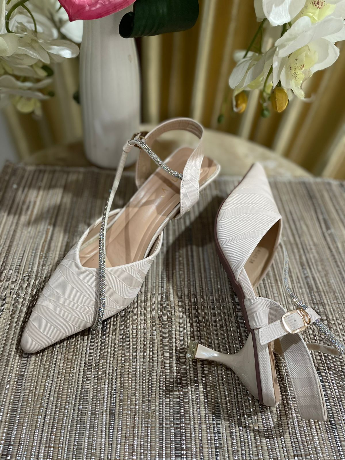 Heels GN53 Ivory V3