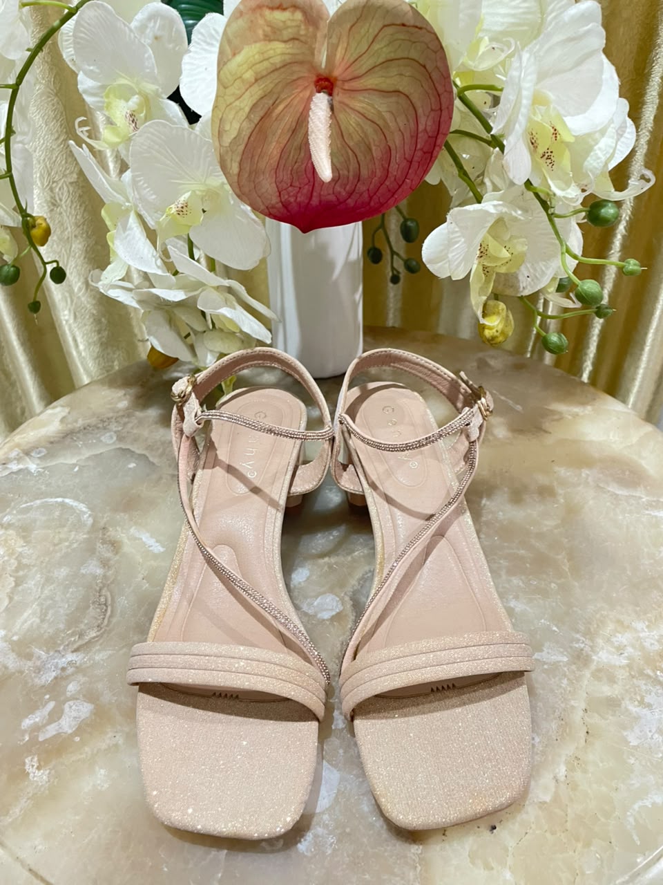 Heels GN43 gold open toe