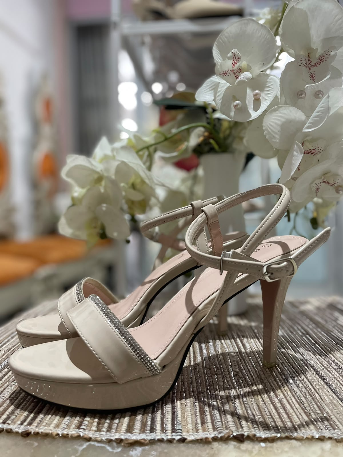 Heels GN45 Ivory Open Toe