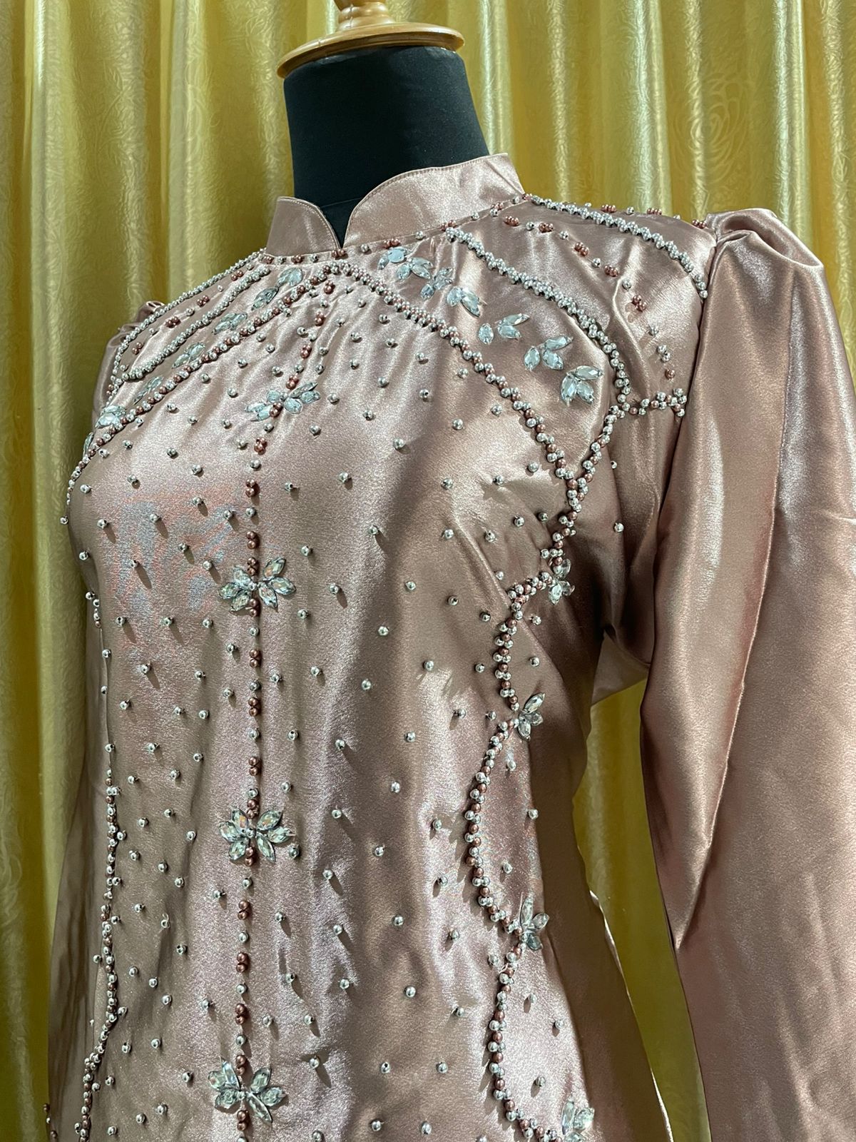 Kebaya Satin Dusty Rose