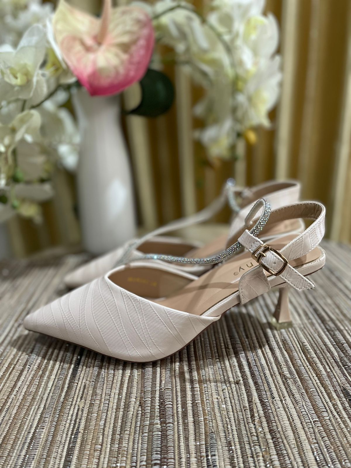 Heels GN53 Ivory V3