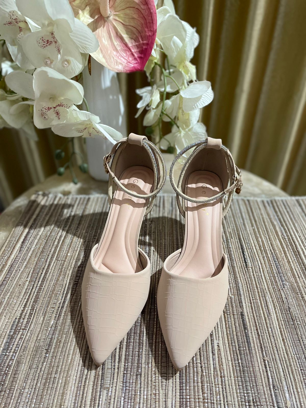 Heels GN52 Walnut