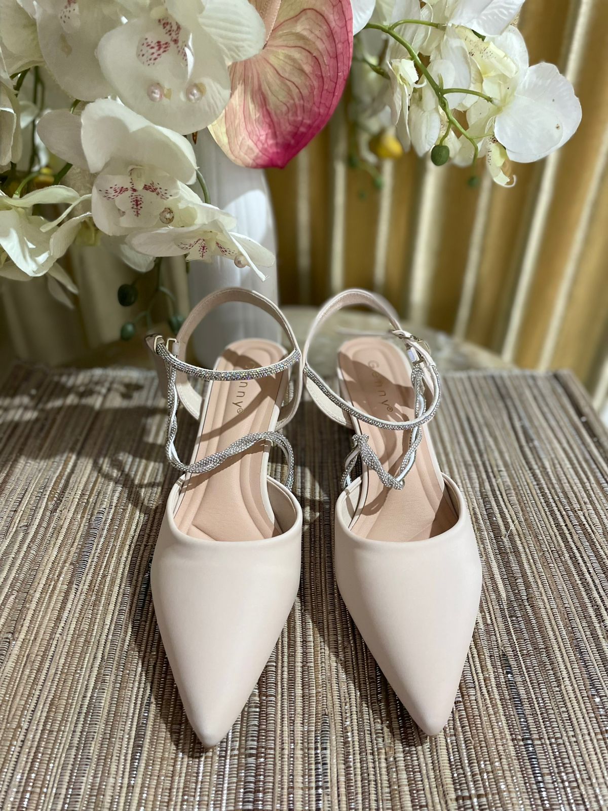 Heels GN47 Ivory