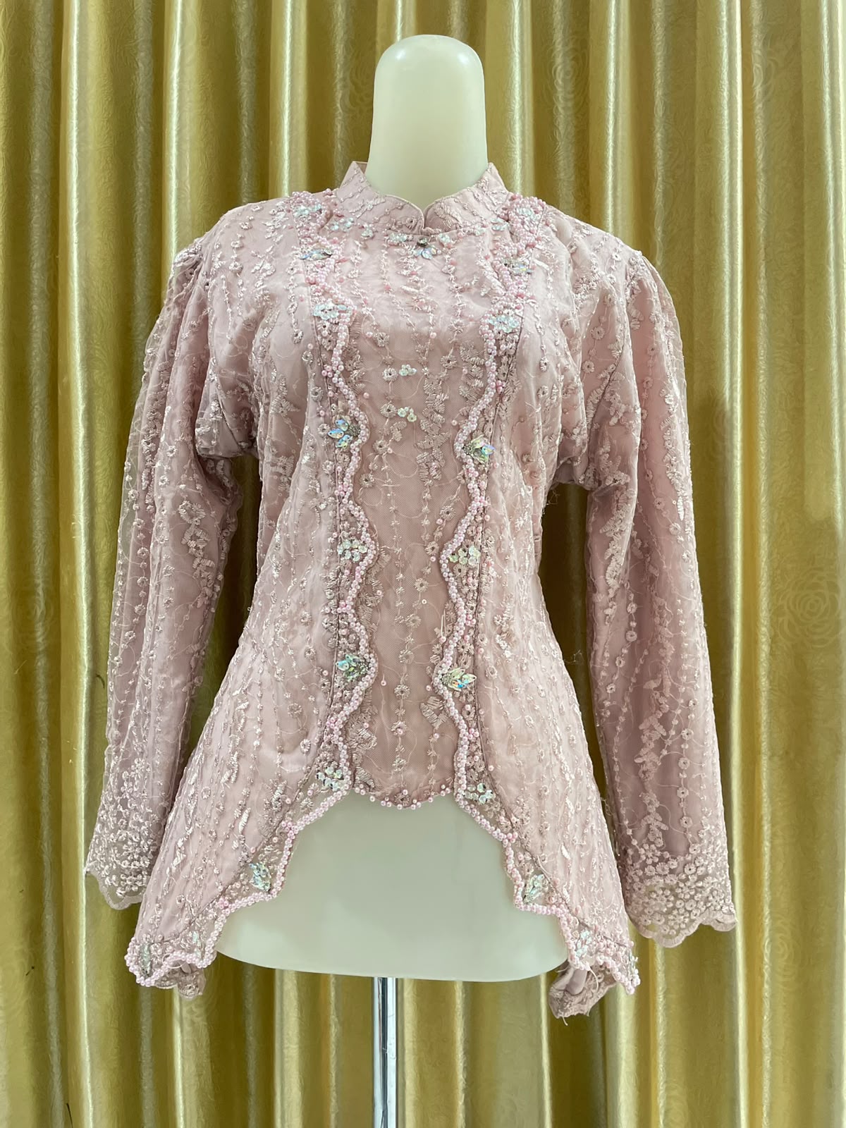Kebaya Brokat Pink Payet Standar v2