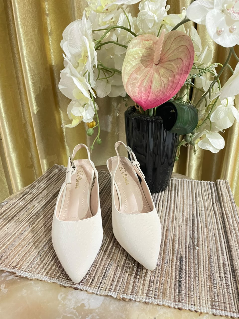 Heels STM 07 Broken White